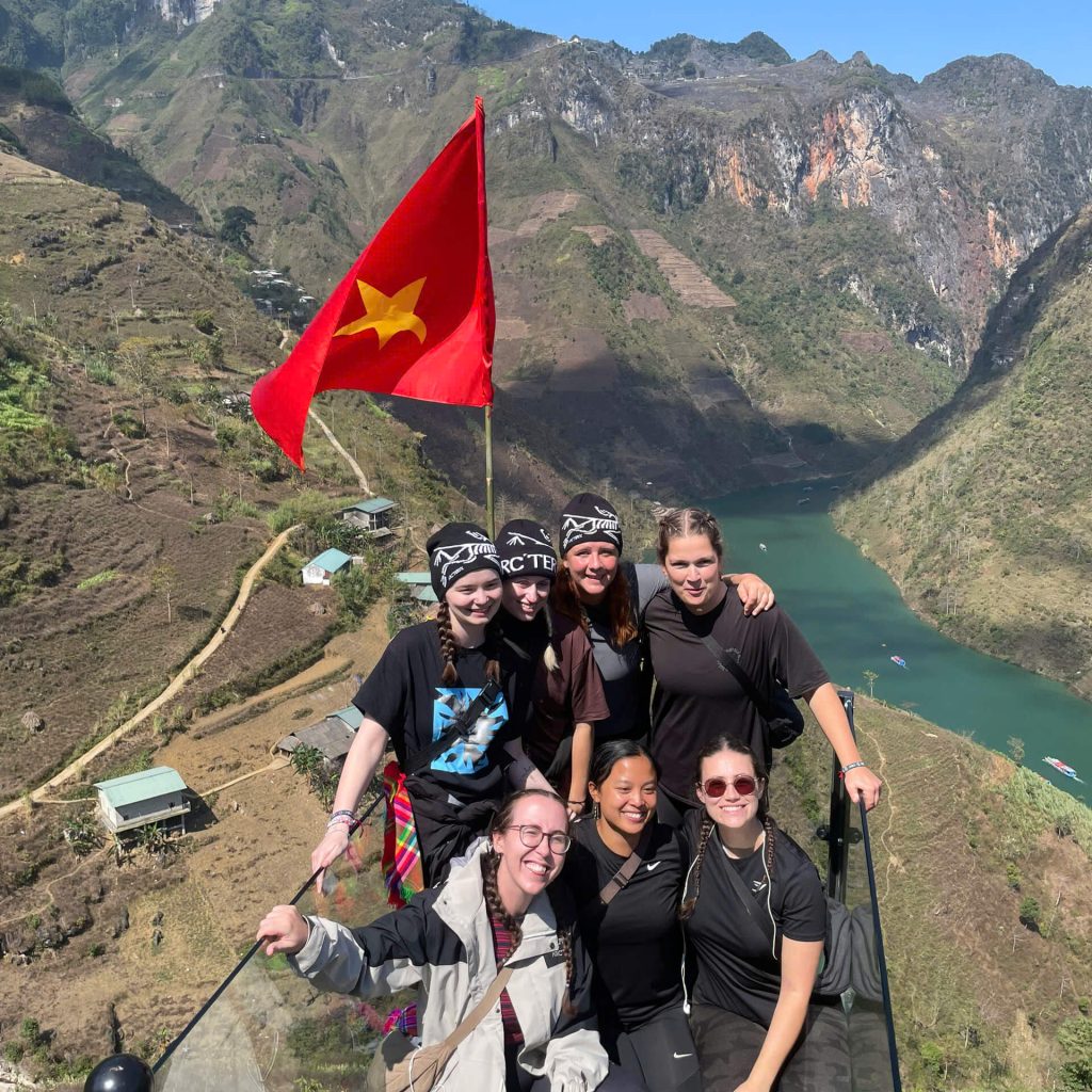 Enjoying the magnificent view of Nho Que River.
